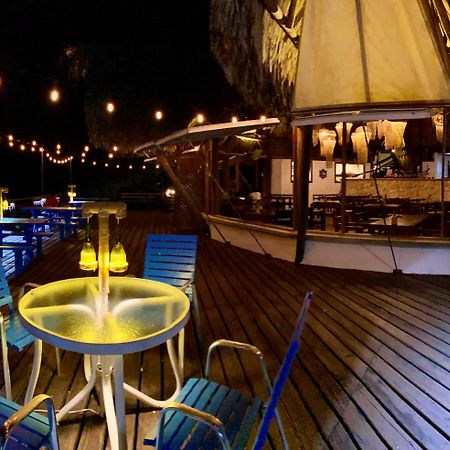 Villa Caribe Ливингстон Экстерьер фото